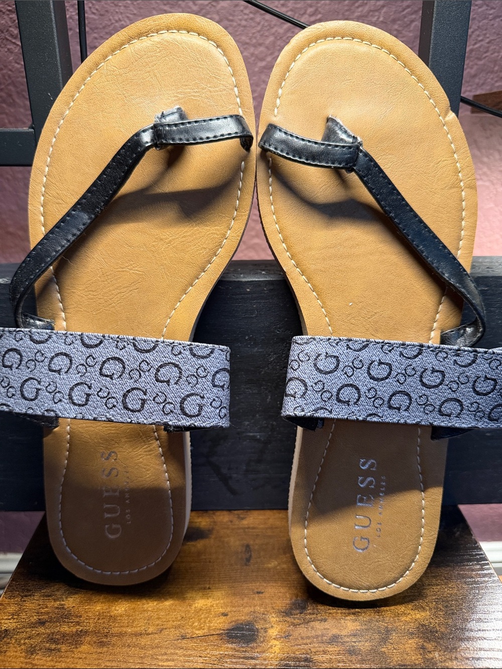 New without Tags Guess Tan Footbed Black Strappy Sandals with Gray Logo Band